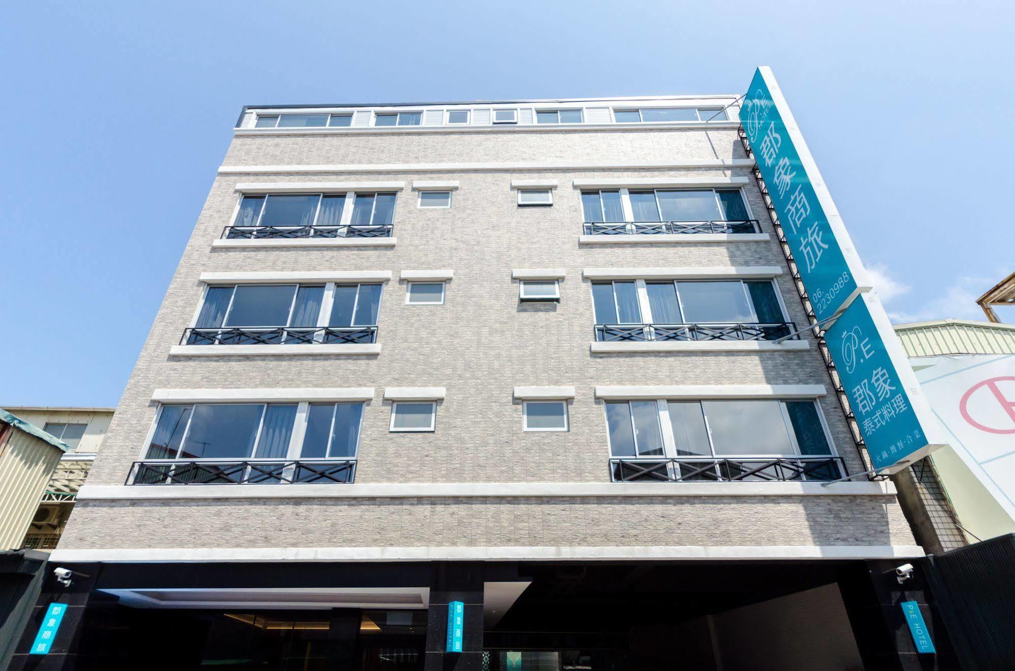 P&E Hotel Tainan Dış mekan fotoğraf