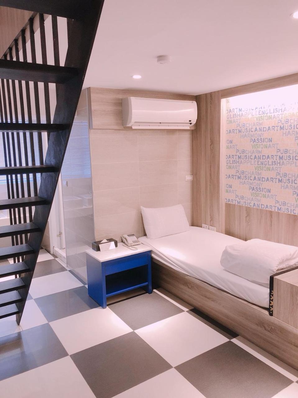 P&E Hotel Tainan Dış mekan fotoğraf